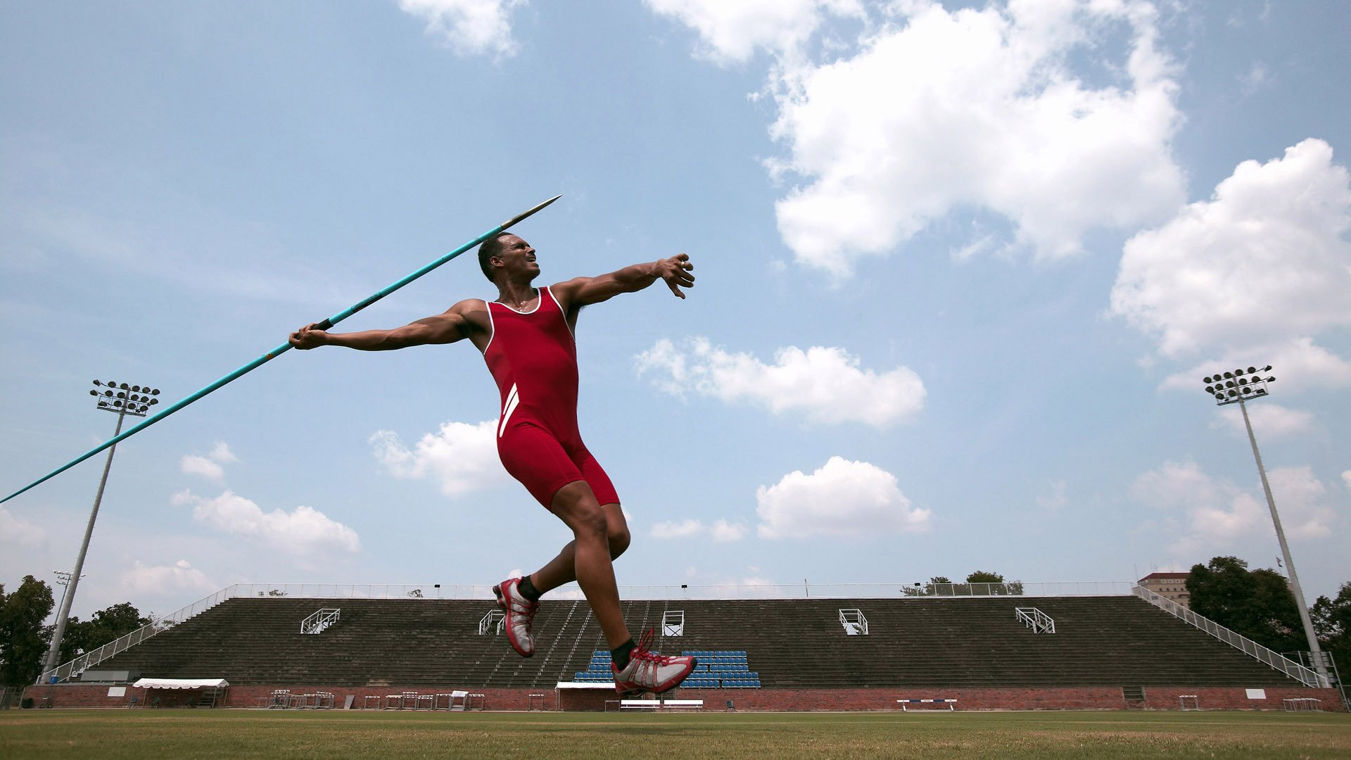 赛场上的“最强防守者”排行榜:谁能扛起球队的最后一道防线?